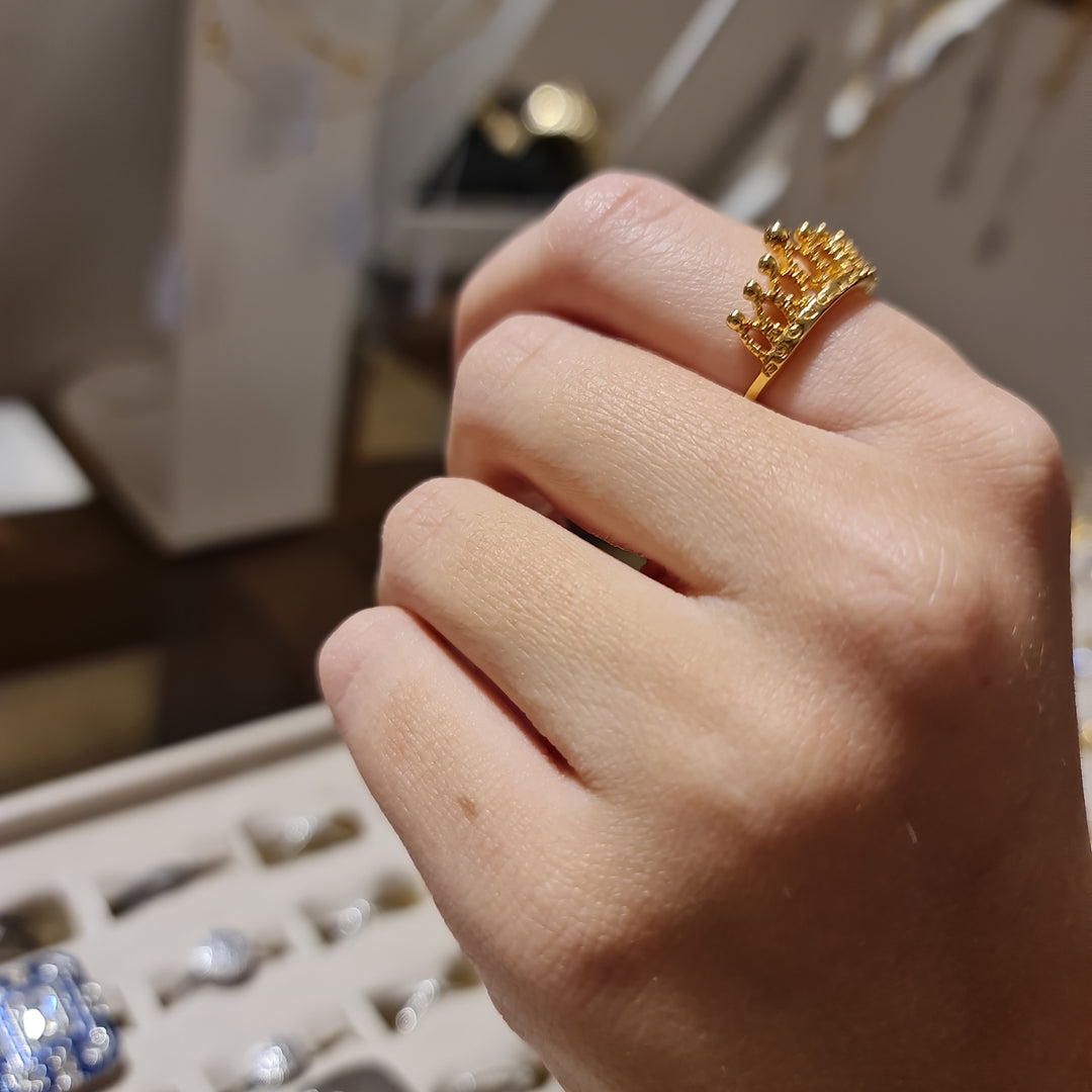 Anillo Corona Maca Oro