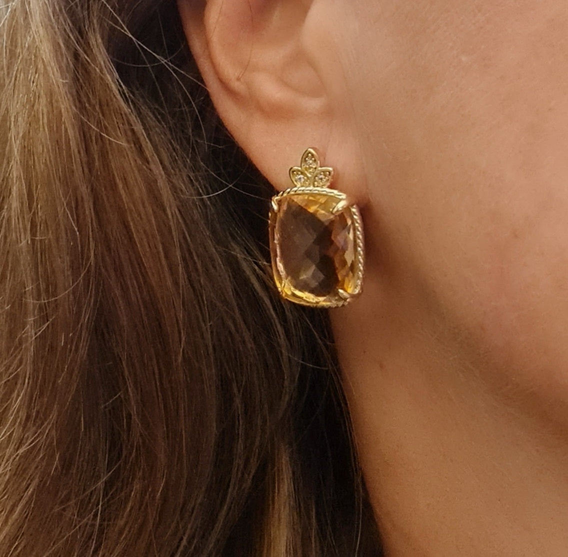 Aros citrino oro puestos - joya graduación fiesta