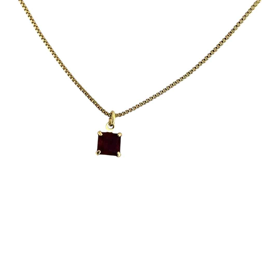 Collar Punto De Luz Cuadrado Rubí Oro