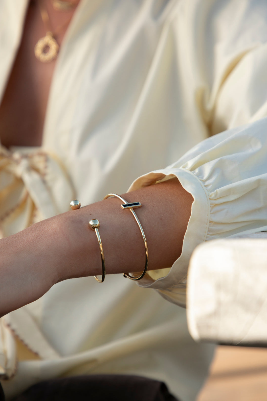 Esclava Praga Záfiro Oro