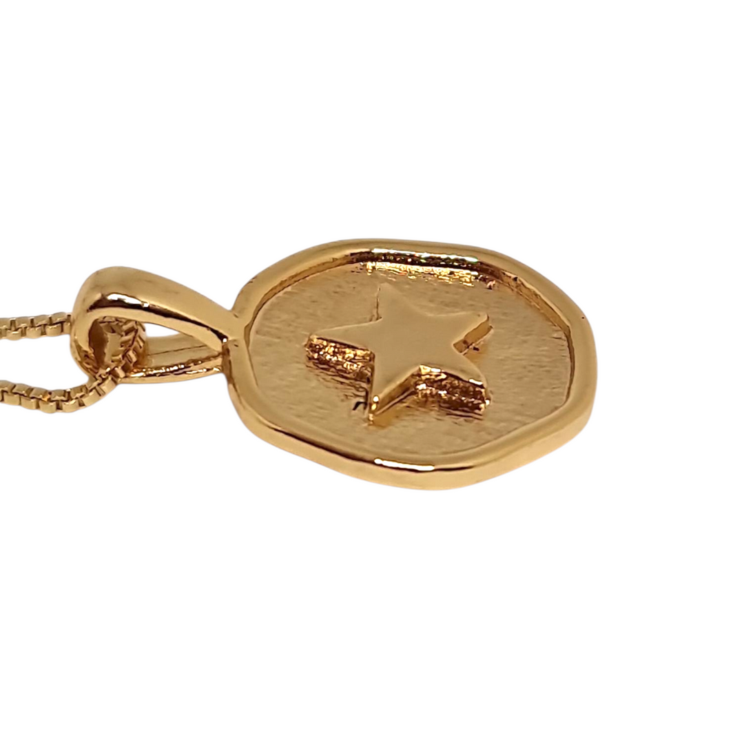 Collar Estrella Medalla Oro