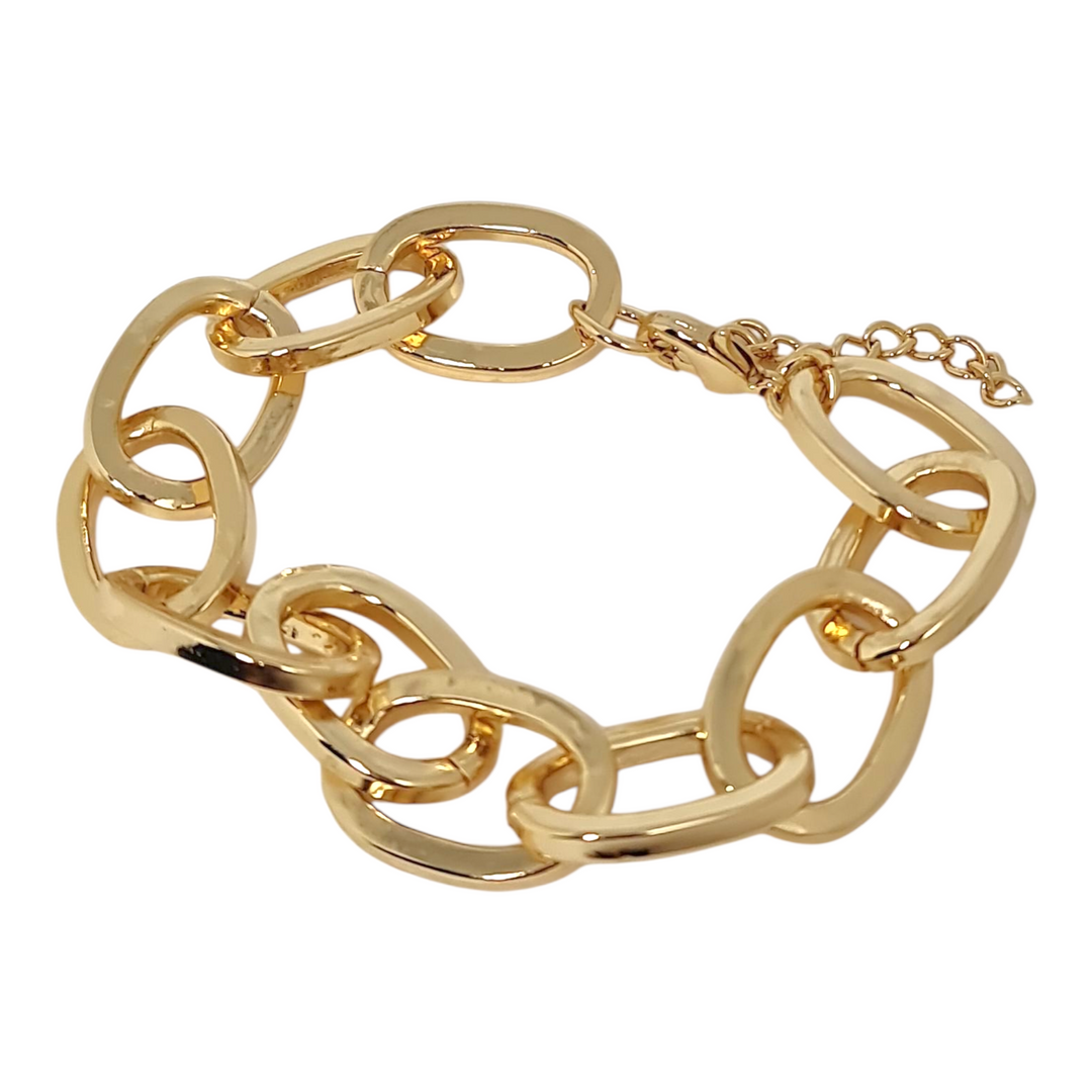 Detalle pulsera Macarena oro 18k - joya sofisticada