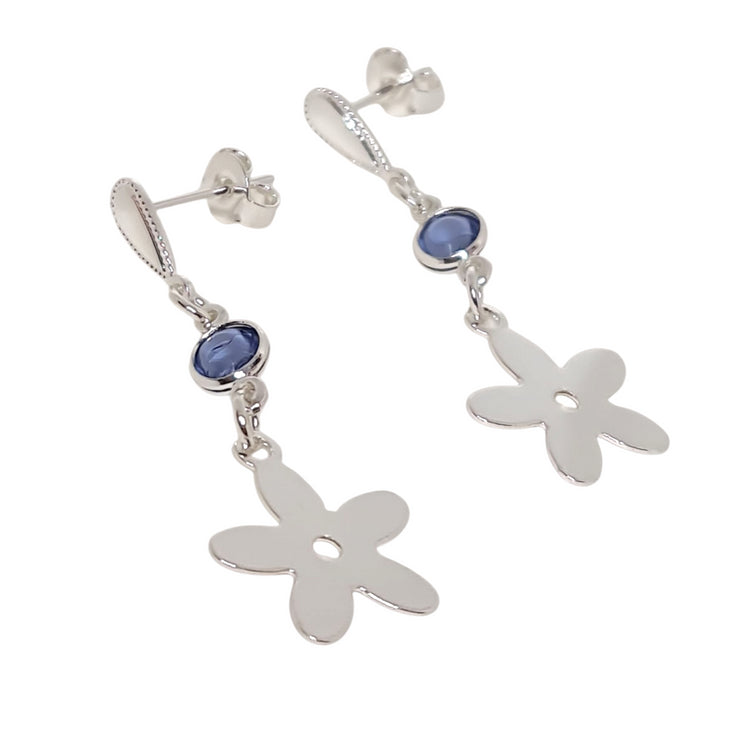 Detalle flor azul aros Loreto plata - aros delicados