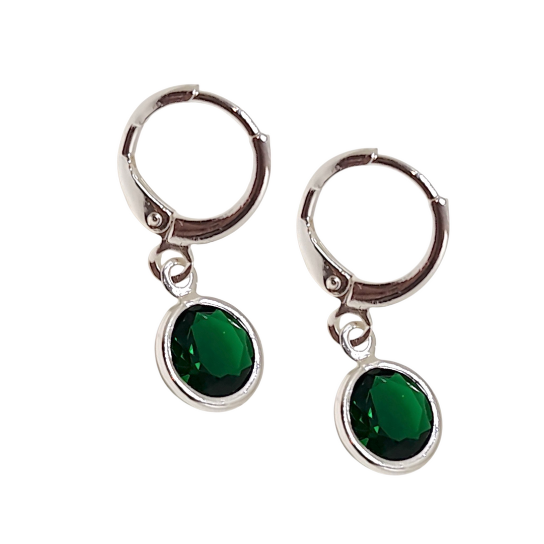  "Aros Isidora Esmeralda Plata 925 - Detalle del diseño con circones esmeralda"