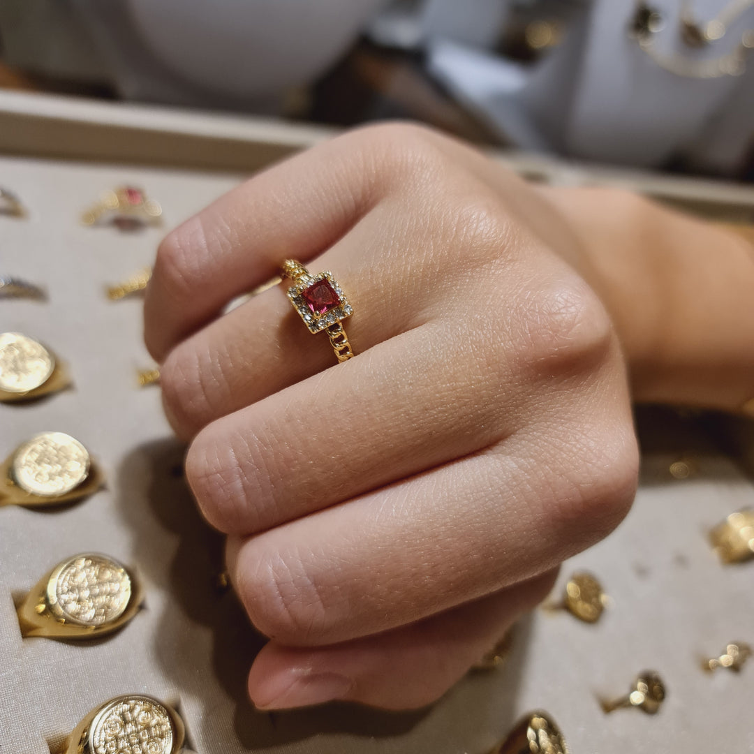 Anillo Sofía Rubí Oro