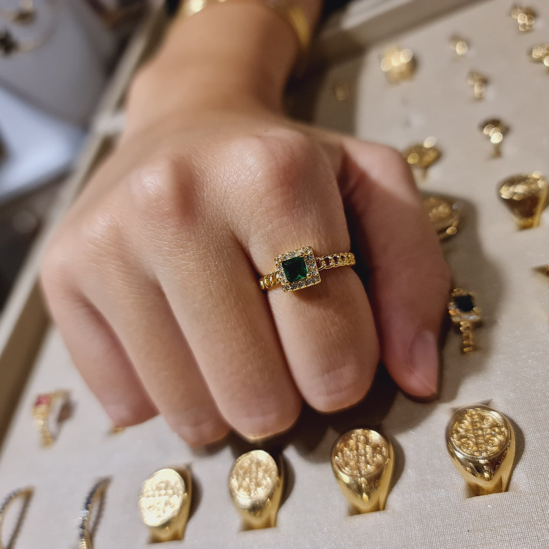 Anillo Sofía Esmeralda Oro