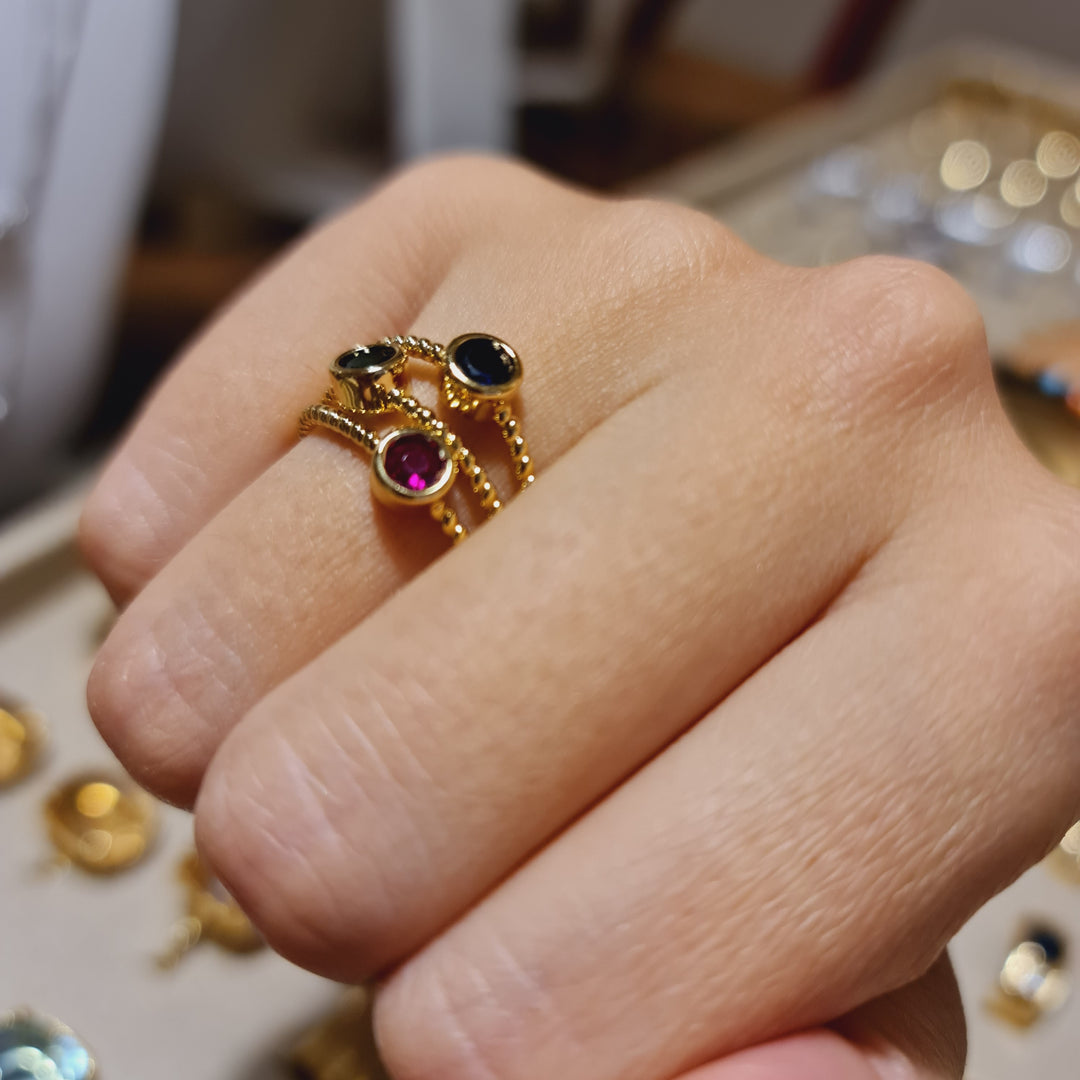 Anillo Pilar Záfiro Oro