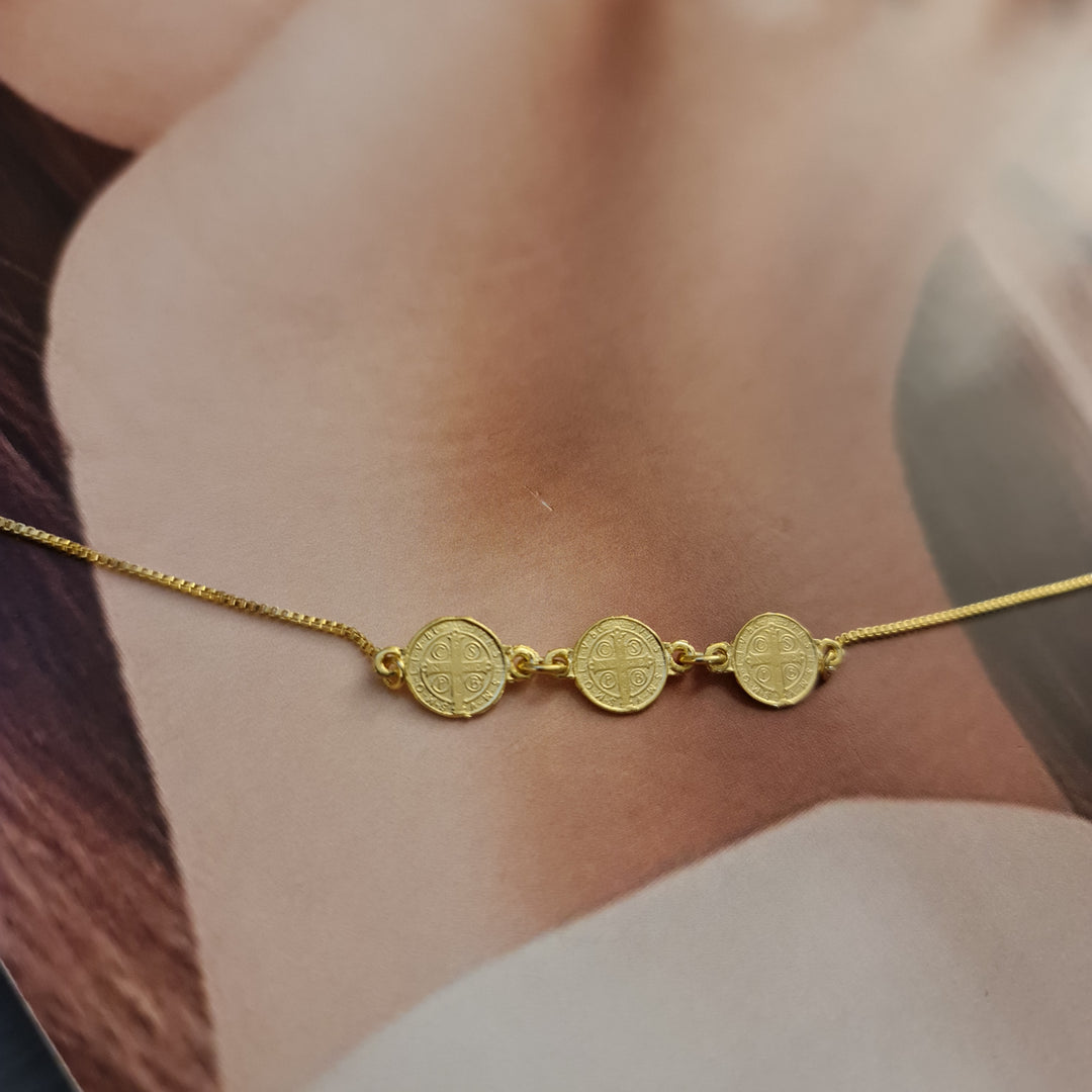 Pulsera San Benito Triple Oro