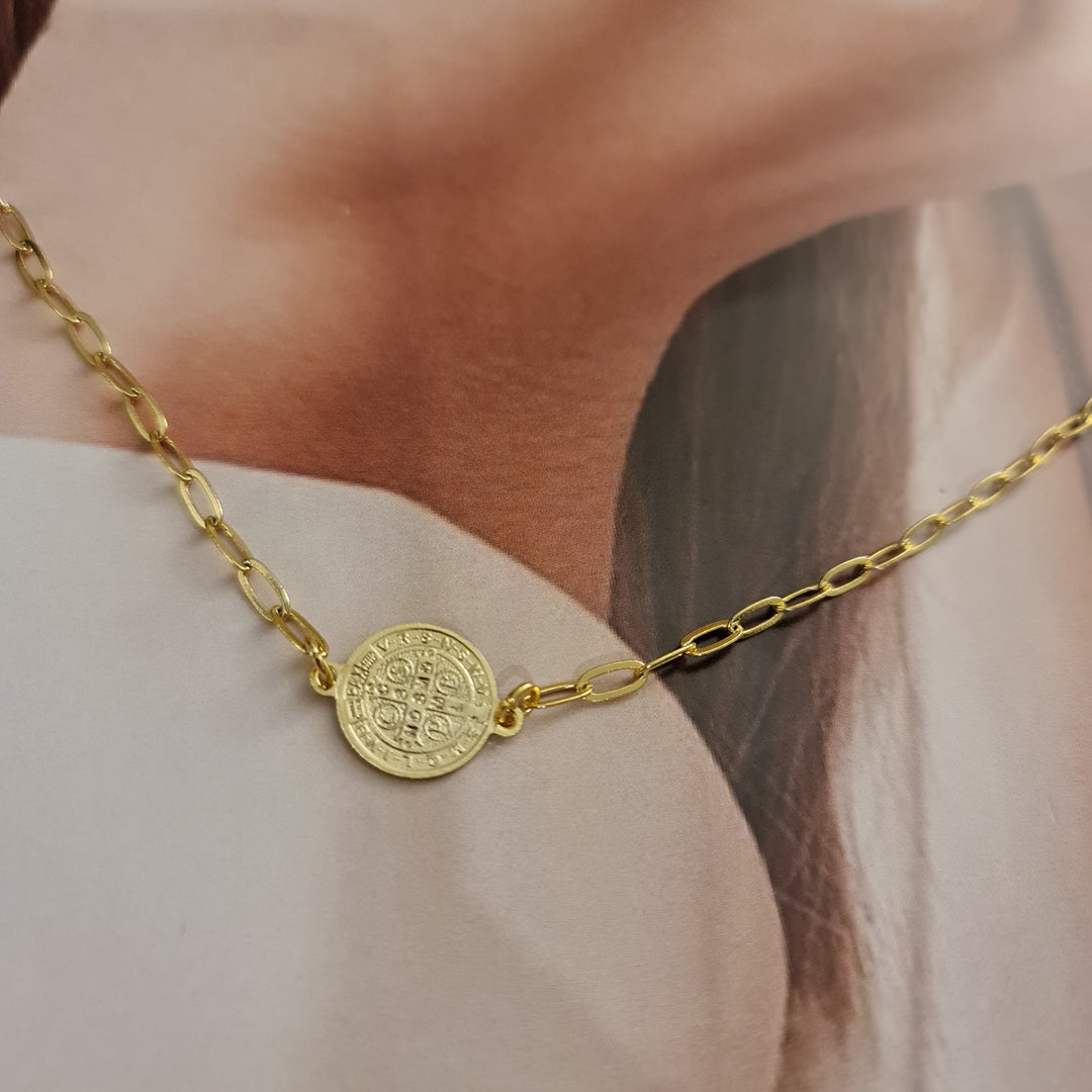 Pulsera San Benito Con Cruz Oro