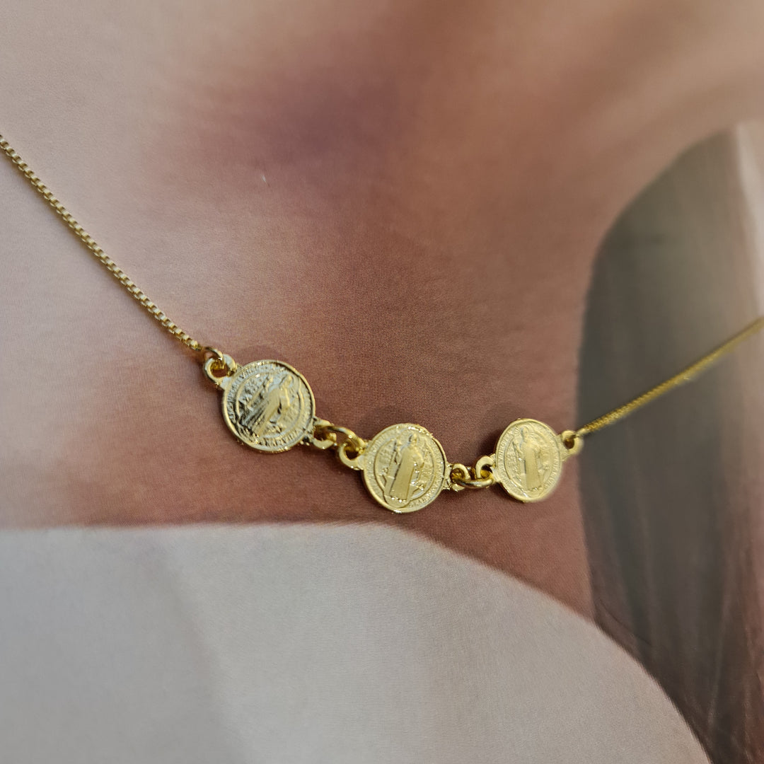 Pulsera Triple San Benito Oro