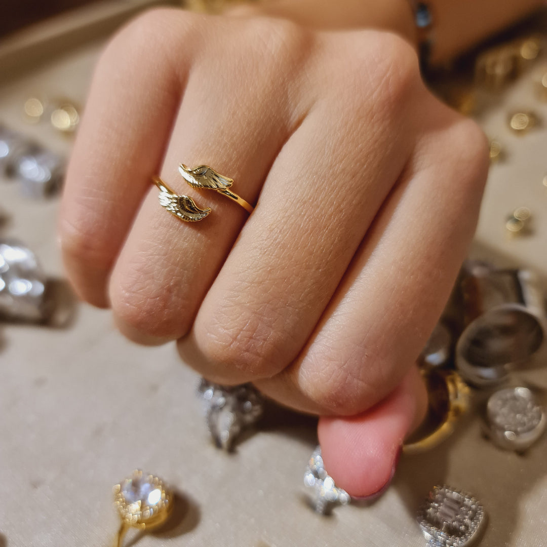 Anillo Ajustable Alas Oro