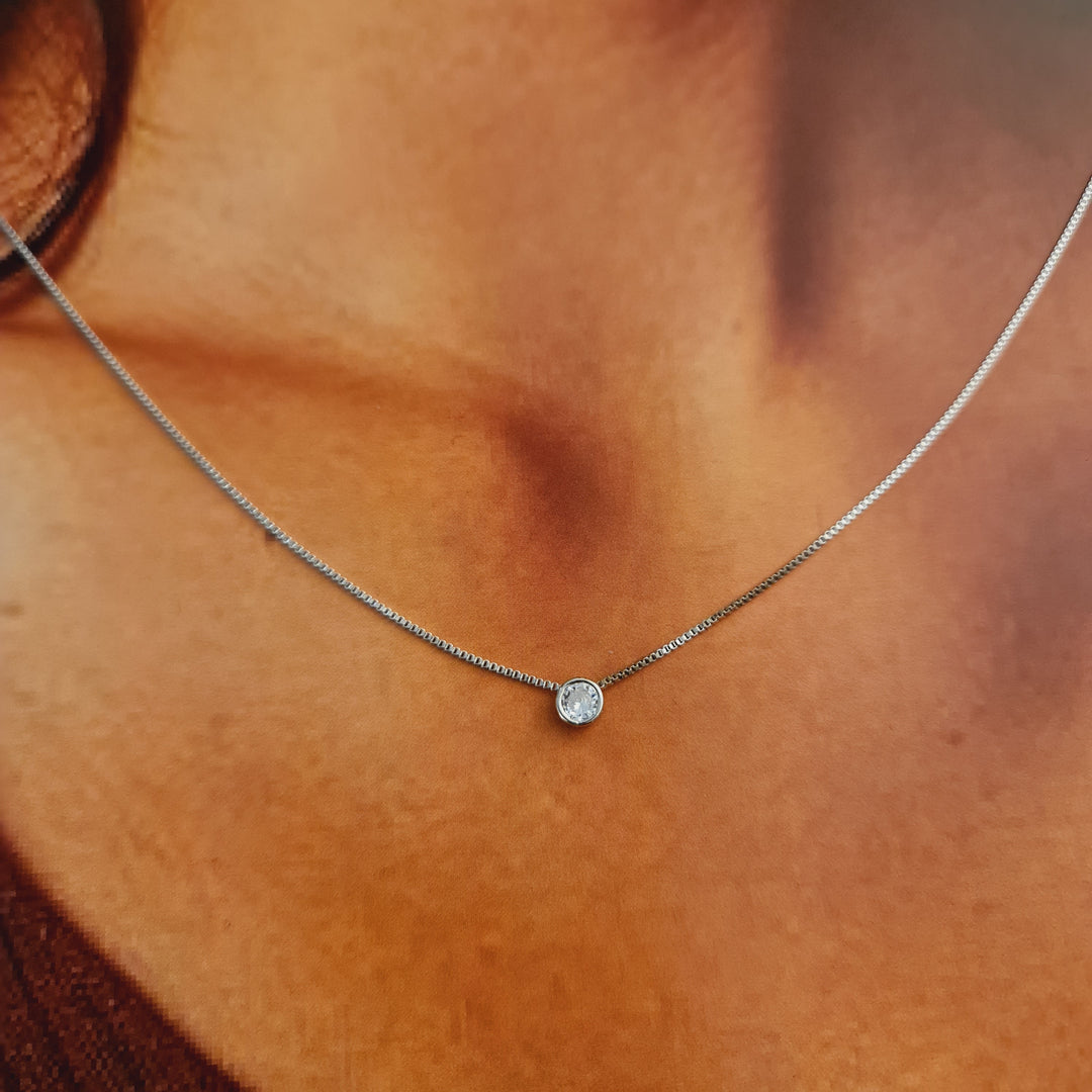 Collar Punto De Luz Platino