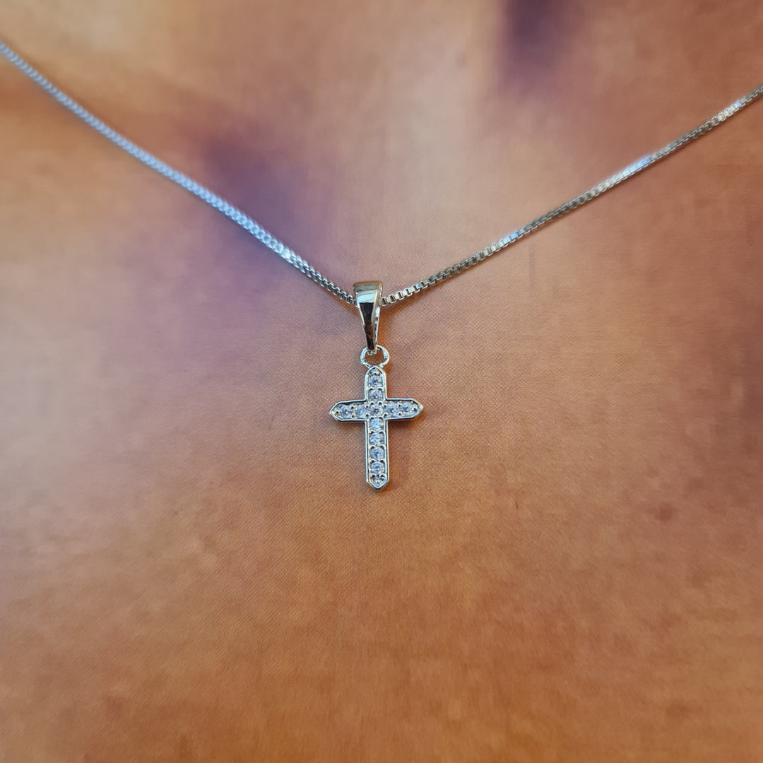 Collar Cruz Circones Ale Platino