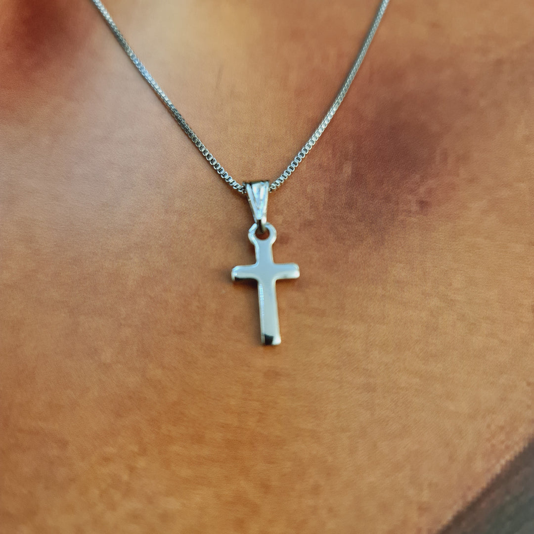 Collar Cruz Platino