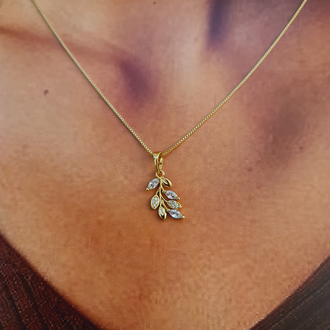 Collar Hoja Gracia Circones Oro