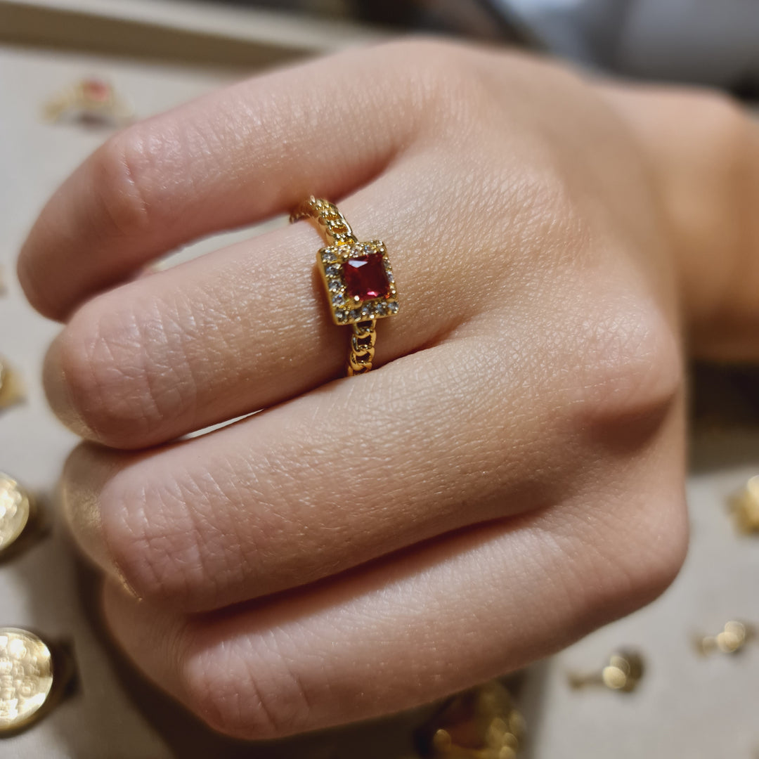 Anillo Sofía Rubí Oro